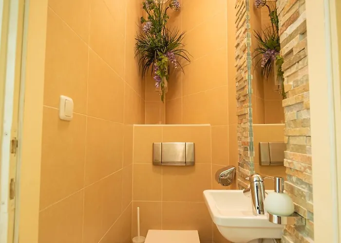 Lucy Retreat - Center - Near Diocletian's Palace With Jacuzzi Daire Split