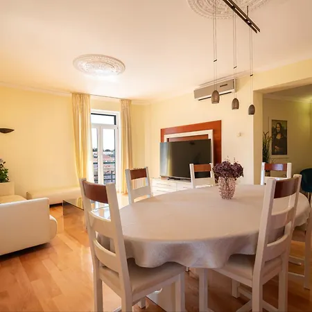 Lucy Retreat - Split Center - Near Diocletian'S Palace With Jacuzzi *