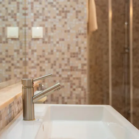 아파트 Lucy Retreat - Center - Near Diocletian's Palace With Jacuzzi 스플리트