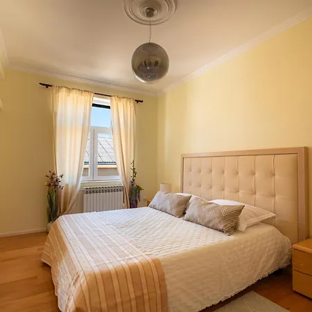 Apartman Lucy Retreat - Split Center - Near Diocletian'S Palace With Jacuzzi *
