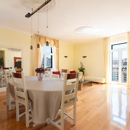 Lucy Retreat - Center - Near Diocletian's Palace With Jacuzzi *