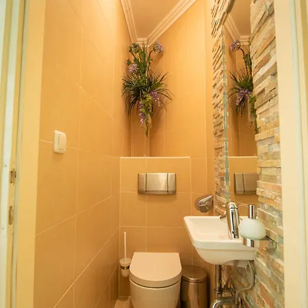 Lucy Retreat - Center - Near Diocletian's Palace With Jacuzzi 아파트 스플리트