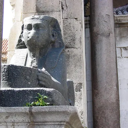 Lucy Retreat - Split Center - Near Diocletian'S Palace With Jacuzzi * Split