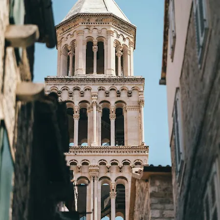 Apartamento Lucy Retreat - Split Center - Near Diocletian'S Palace With Jacuzzi *
