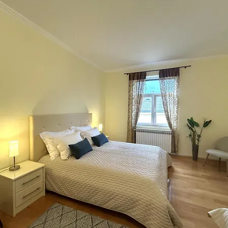 Lucy Retreat - Center - Near Diocletian's Palace With Jacuzzi