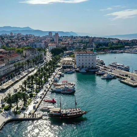 Apartamento Lucy Retreat - Split Center - Near Diocletian'S Palace With Jacuzzi