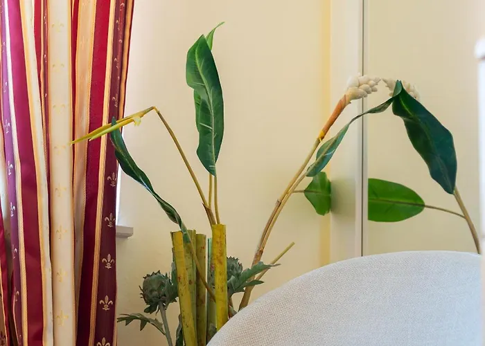 Apartment Lucy Retreat - Center - Near Diocletian's Palace With Jacuzzi
