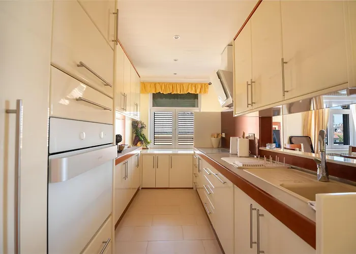 Lucy Retreat - Center - Near Diocletian's Palace With Jacuzzi Apartment Split