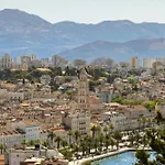 Apartment Lucy Retreat - Center - Near Diocletian's Palace With Jacuzzi *