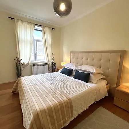 Lucy Retreat - Center - Near Diocletian's Palace With Jacuzzi *